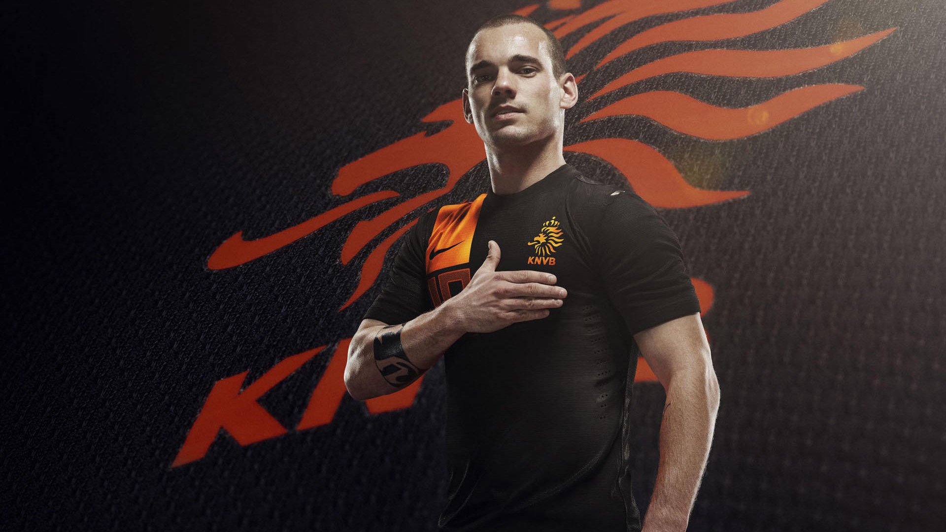 决赛中赫梅列夫斯基展现顽强斗志，赫罗梅耶夫